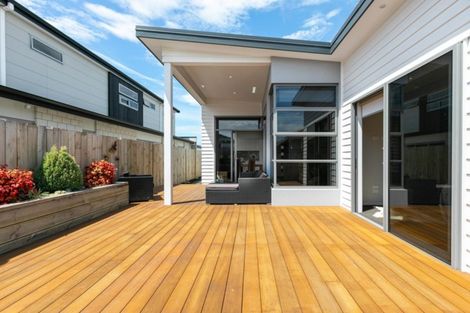 Photo of property in 14 Hugo Way, Papamoa Beach, Papamoa, 3118