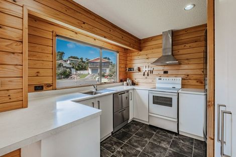 Photo of property in 26 Marchant Place, Westown, New Plymouth, 4310