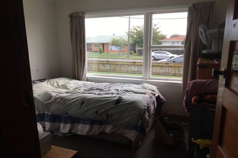 Photo of property in 17 Reeve Street, Levin, 5510