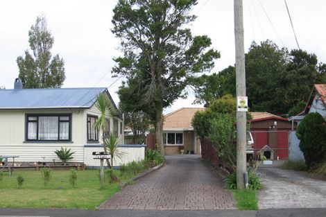 Photo of property in 325a Royal Road, Massey, Auckland, 0614