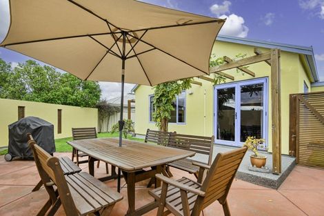 Photo of property in 201 Karaitiana Street, Frimley, Hastings, 4120