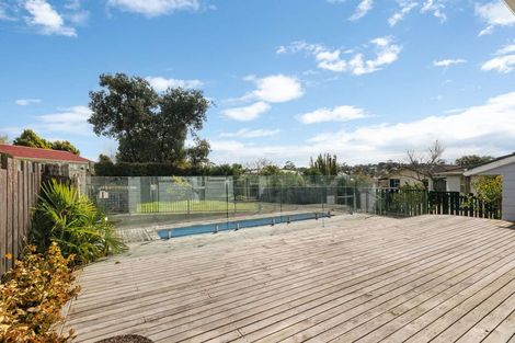Photo of property in 9 Cockayne Crescent, Sunnynook, Auckland, 0620