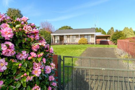 Photo of property in 64 Resolution Road, Welcome Bay, Tauranga, 3112