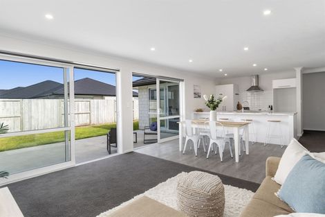 Photo of property in 11 Batty Street, Papamoa Beach, Papamoa, 3118