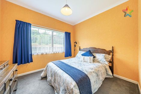 Photo of property in 6a Marua Palm Grove, Timberlea, Upper Hutt, 5018