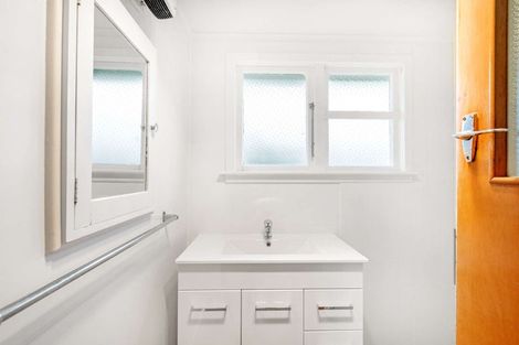 Photo of property in 28 Helena Street, Lumsden, 9730