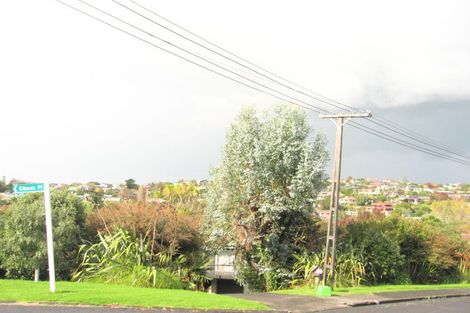 Photo of property in 8 Colmar Road, Mellons Bay, Auckland, 2014