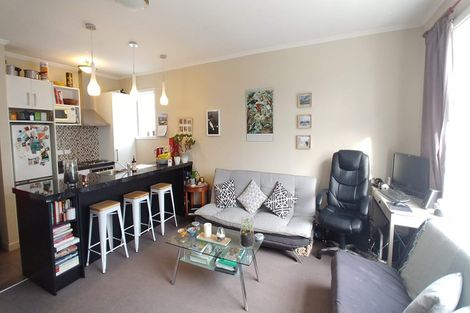 Photo of property in 82 Majoribanks Street, Mount Victoria, Wellington, 6011