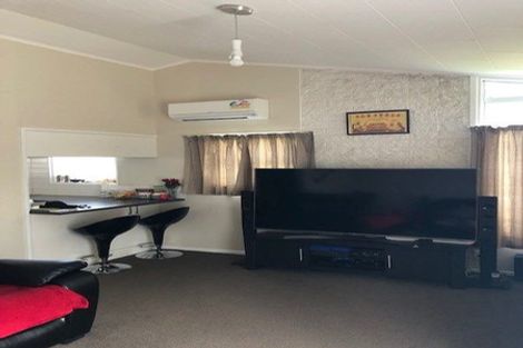 Photo of property in 1/81 Station Road, Papatoetoe, Auckland, 2025