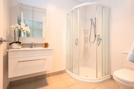 Photo of property in 221 Weston Road, St Albans, Christchurch, 8052