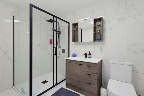 Photo of property in 21 Rawene Street, Waikanae, 5036