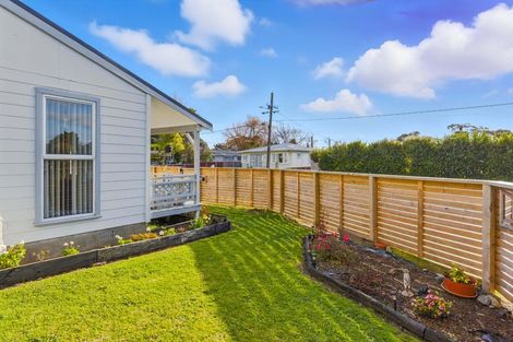 Photo of property in 6a Buckley Grove, Paraparaumu, 5032