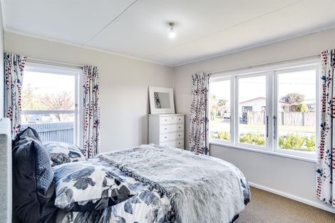 Photo of property in 2 Alexander Avenue, Onekawa, Napier, 4110