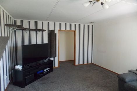 Photo of property in 16 Jackson Avenue, Highbury, Palmerston North, 4412