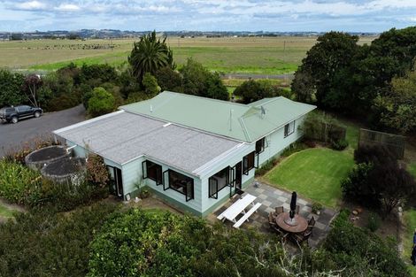 Photo of property in 76 Robertson Road, Ruawai, 0591