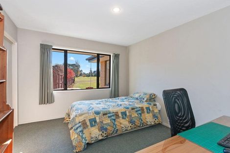 Photo of property in 73 Waitikiri Drive, Parklands, Christchurch, 8083