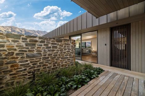 Photo of property in Meadowstone Alpha Series, 6 Petalite Lane, Wanaka, 9305