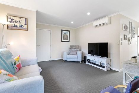 Photo of property in 17 Blakewell Lane, Dinsdale, Hamilton, 3204