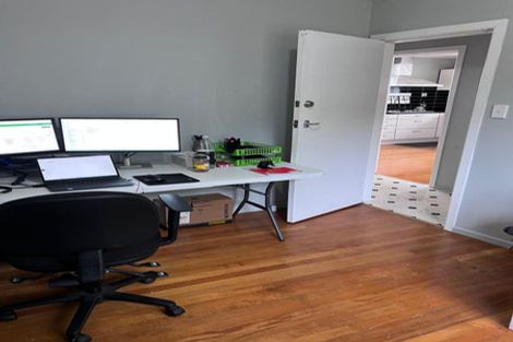 Photo of property in 37 Ellis Avenue, Mount Roskill, Auckland, 1041