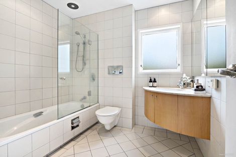 Photo of property in 9 Grattan Place, Freemans Bay, Auckland, 1011