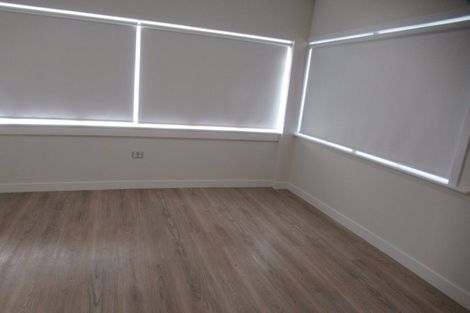 Photo of property in 2 Nikau Street, New Lynn, Auckland, 0600