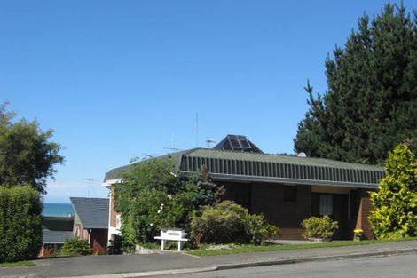 Photo of property in 77 Tees Street, South Hill, Oamaru, 9400