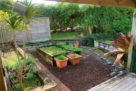 Photo of property in 18 Edkins Road, Kerikeri, 0230