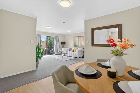 Photo of property in 61d Sabulite Road, Kelston, Auckland, 0602