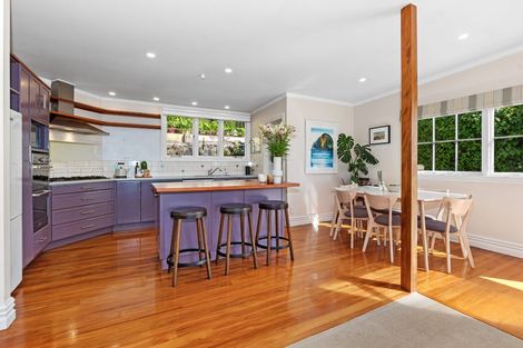 Photo of property in 122 Beach Road, Onerahi, Whangarei, 0110