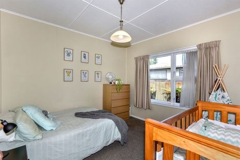 Photo of property in 42 Tyrone Street, Belfast, Christchurch, 8051