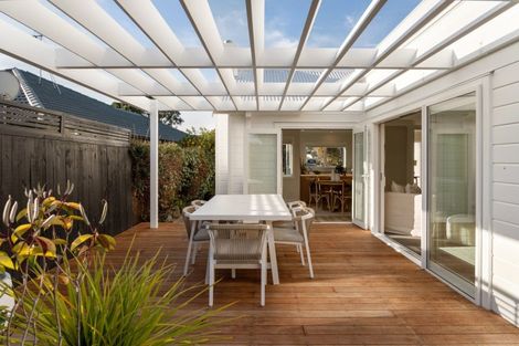 Photo of property in 77 Kahira Crescent, Papamoa Beach, Papamoa, 3118