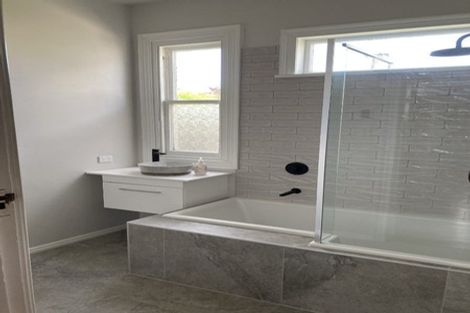 Photo of property in 81 Knowles Street, St Albans, Christchurch, 8052