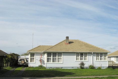 Photo of property in 74 Harper Street, Gonville, Whanganui, 4501