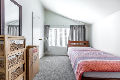 Photo of property in 1/31 William Souter Street, Forrest Hill, Auckland, 0620