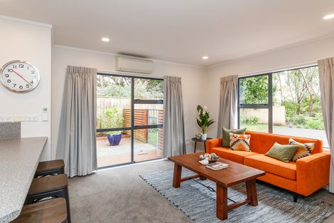 Photo of property in 9 Scandia Court, Hokowhitu, Palmerston North, 4410