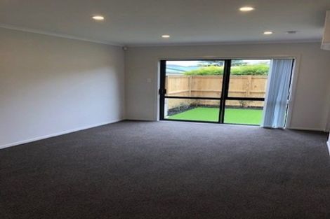 Photo of property in 2/9 Marlene Avenue, Te Atatu South, Auckland, 0610