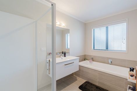 Photo of property in 25 Roy Hilton Drive, Flagstaff, Hamilton, 3210