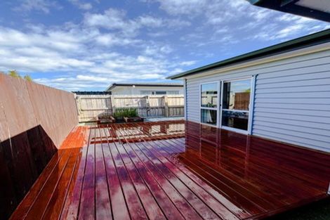 Photo of property in 21 Harore Road, Takanini, 2112