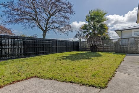 Photo of property in 22 Rhodes Drive, Kelvin Grove, Palmerston North, 4414