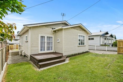 Photo of property in 83 Clemow Road, Fitzroy, New Plymouth, 4312