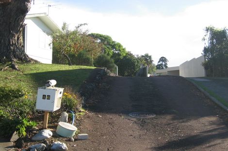 Photo of property in 16 Willow Way, Sunnyhills, Auckland, 2010