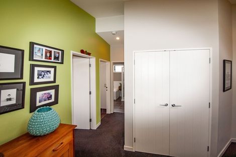 Photo of property in 17 Nether Green Crescent, Johnsonville, Wellington, 6037