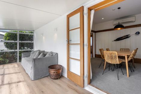 Photo of property in 32 Windermere Road, Papanui, Christchurch, 8053