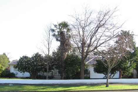 Photo of property in 17 Long Melford Road, Awapuni, Palmerston North, 4412