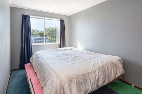 Photo of property in 6 Farrier Grove, Featherston, 5710