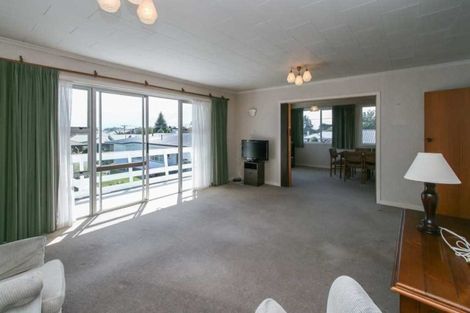 Photo of property in 6 Brookes Street, Inglewood, 4330