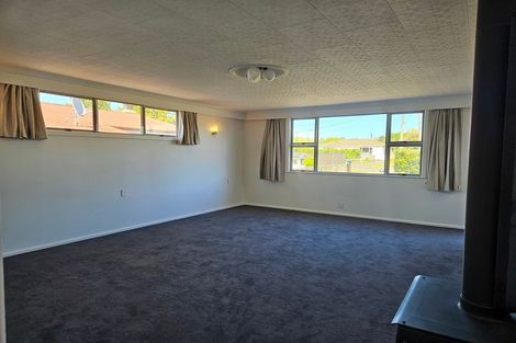 Photo of property in 10 Lansdowne Crescent, Lansdowne, Masterton, 5810
