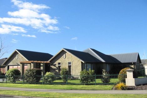 Photo of property in 16 Cate Road, Rototuna, Hamilton, 3210