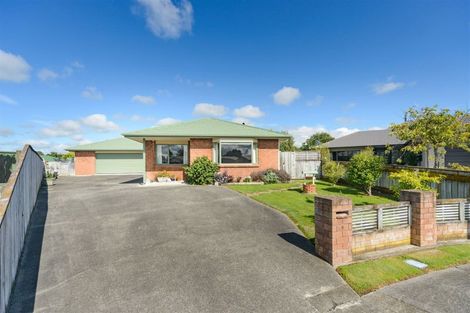 Photo of property in 6 Almond Grove, Feilding, 4702