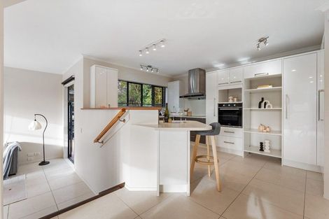 Photo of property in 12b Kimberly Grove, Greenhithe, Auckland, 0632